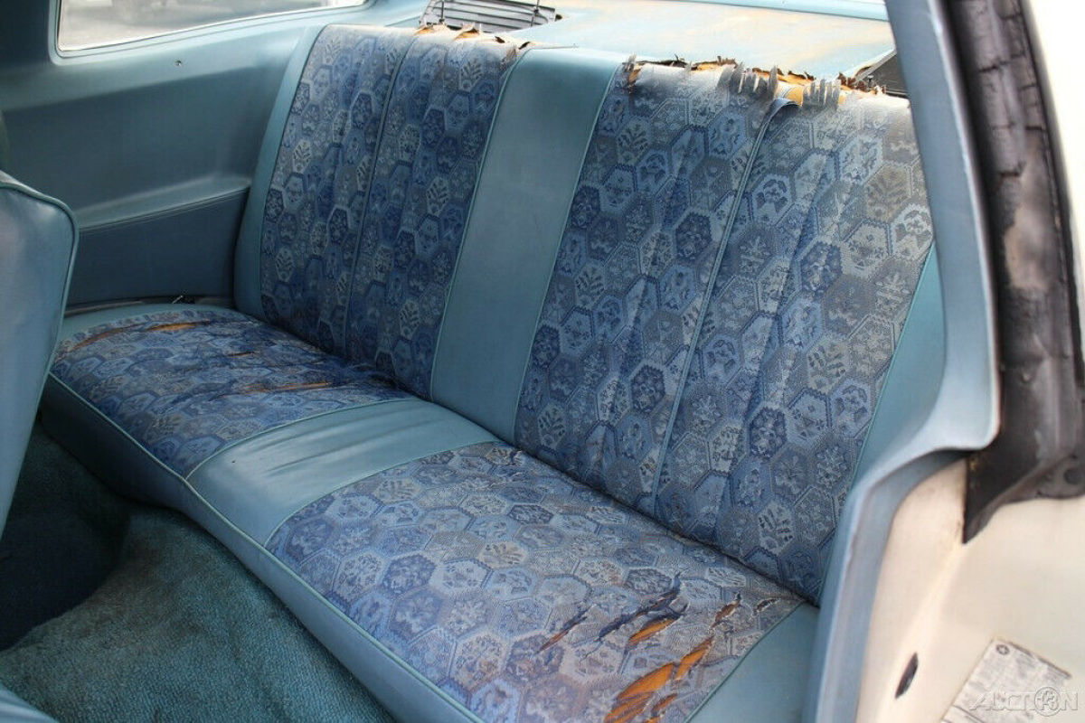 1977 Plymouth Volare - photo 12