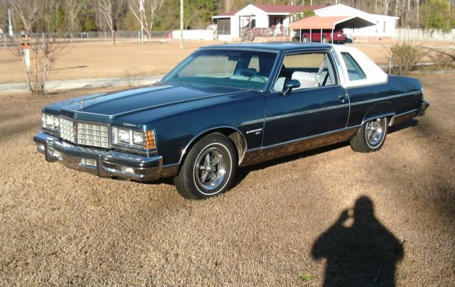 1977 Pontiac Bonneville Landau - photo 2