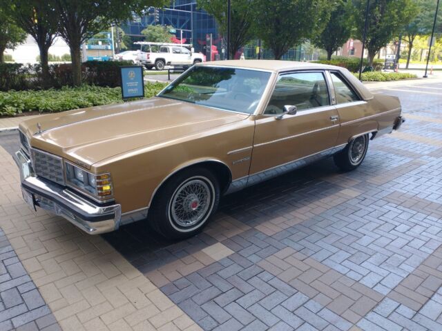 1977 Pontiac Bonneville Coupe - photo 13