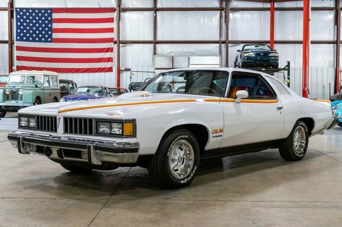1977 Pontiac Can Am 62179 Miles White Coupe W72 400ci V8 4-Speed Manual 1977 Pontiac Can Am