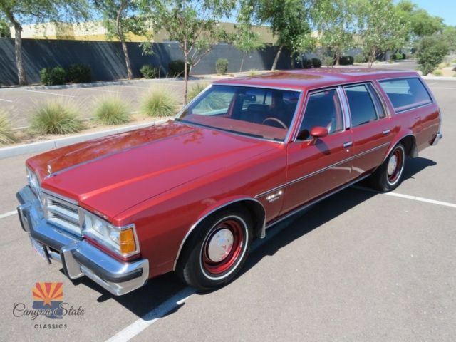 1977 Pontiac Catalina Safari Wagon - photo 4