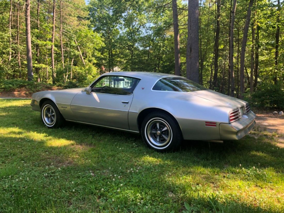 1977 Pontiac Firebird Esprit - photo 2