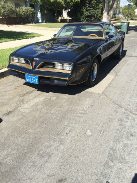 1977 Pontiac Firebird Esprit Coupe 2-Door 5.7L 1977 Pontiac Firebird Esprit Coupe 2-Door