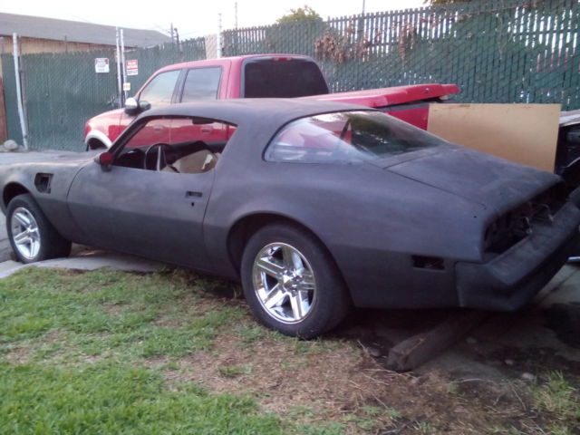 1977 Pontiac Firebird - photo 2