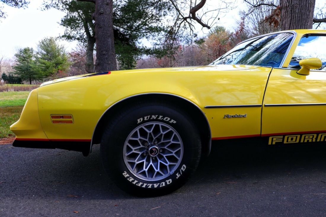 1977 Pontiac Firebird - photo 2