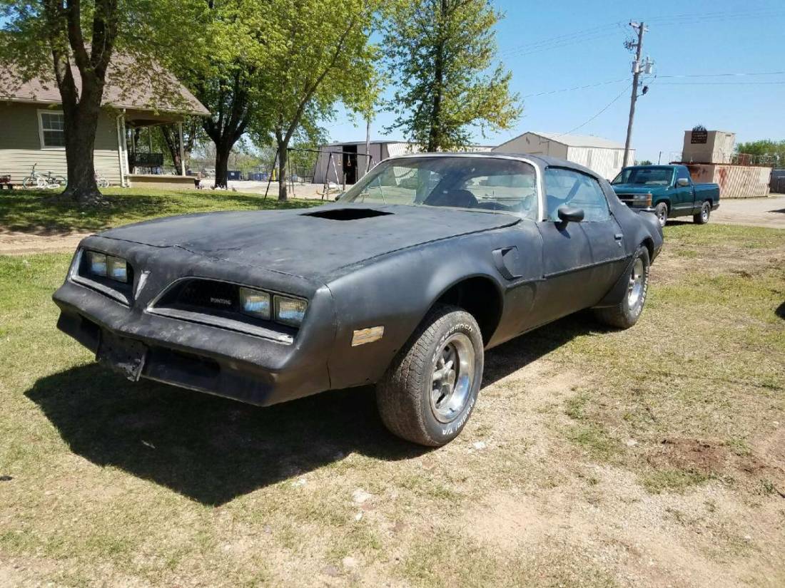 1977 Pontiac Firebird Trans Am 2 door hard top PROJECT OR PARTS CAR 1977 Pontiac Trans Am
