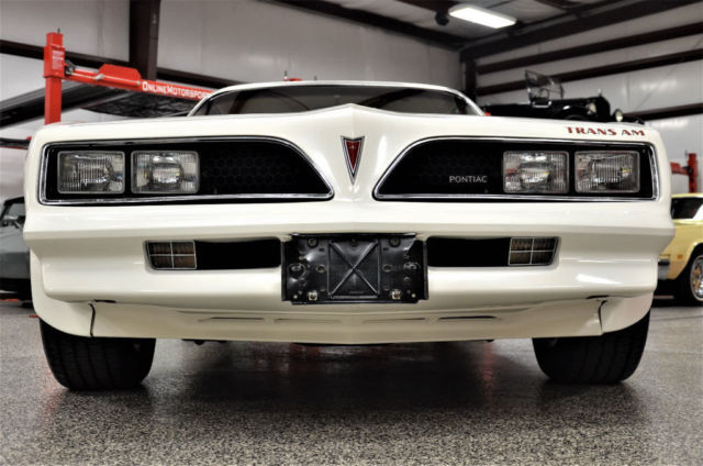 1977 Pontiac Firebird Trans Am - photo 9