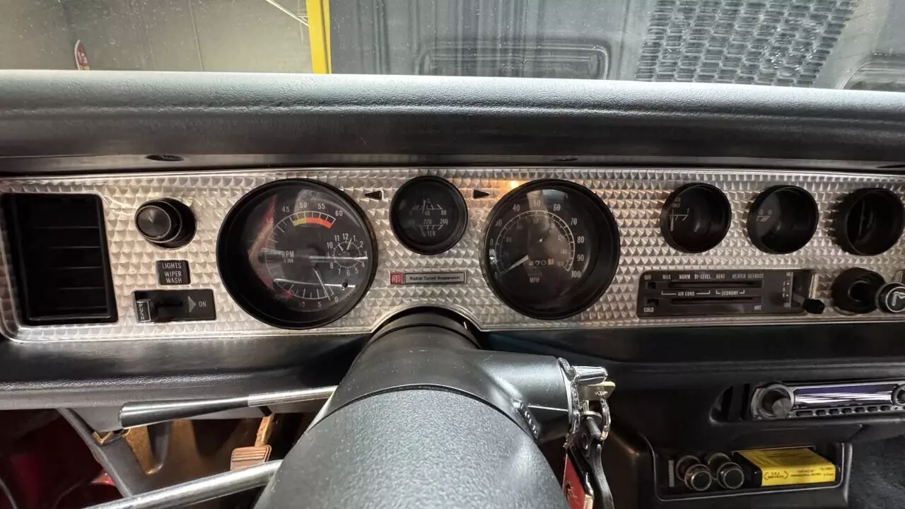 1977 Pontiac Trans Am 400cid Z CODE NICE IN & OUT SEE VIDEO CLIP! - photo 3