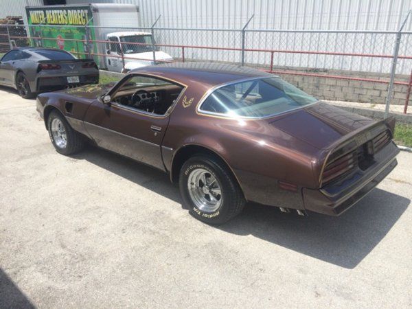 1977 Pontiac Firebird - photo 2