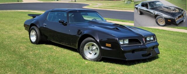 1977 Pontiac Firebird Special Edition - Gold Accents