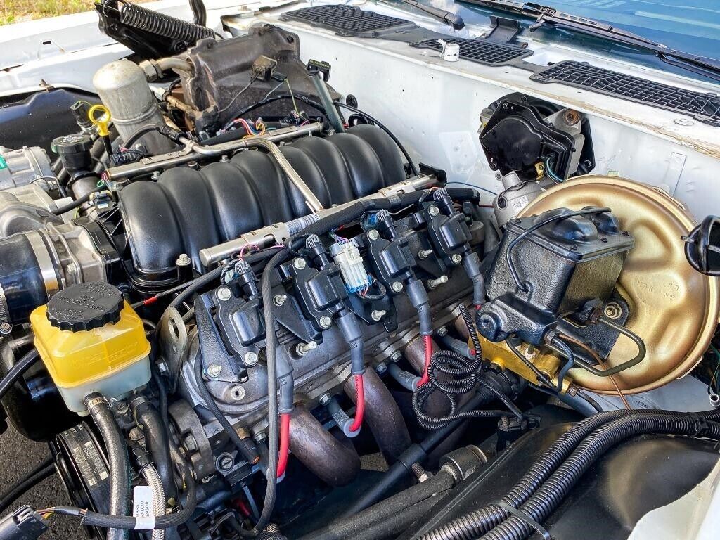 1977 Pontiac Formula Resto Mod with LS2 Engine - photo 11