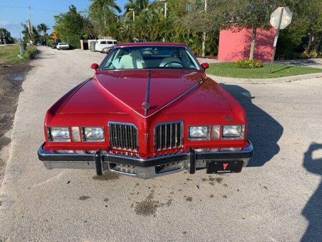 1977 Pontiac Grand Prix -- - photo 3