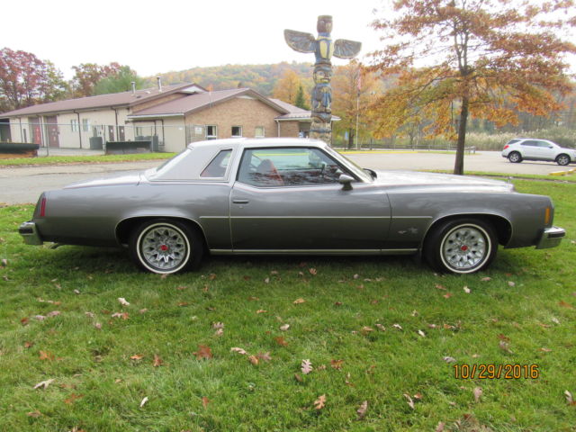 1977 Pontiac Grand Prix LJ Coupe 2-Door - photo 7