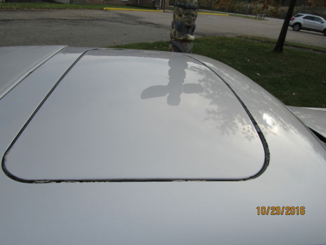 1977 Pontiac Grand Prix LJ Coupe 2-Door - photo 9
