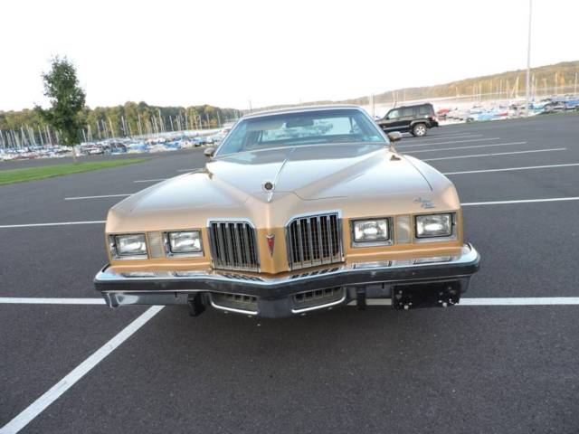 1977 Pontiac Grand Prix - photo 2