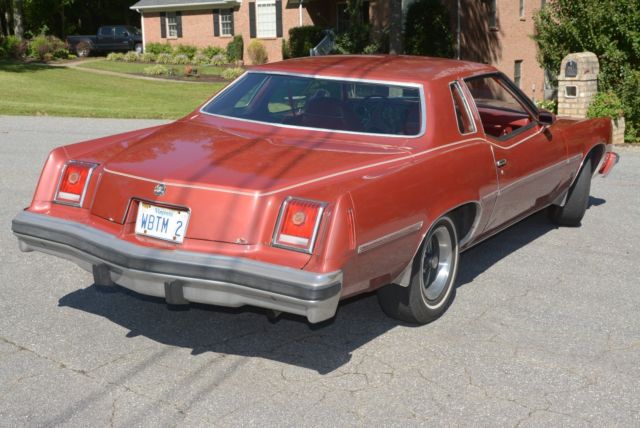 1977 Pontiac Grand Prix 2 door - photo 4