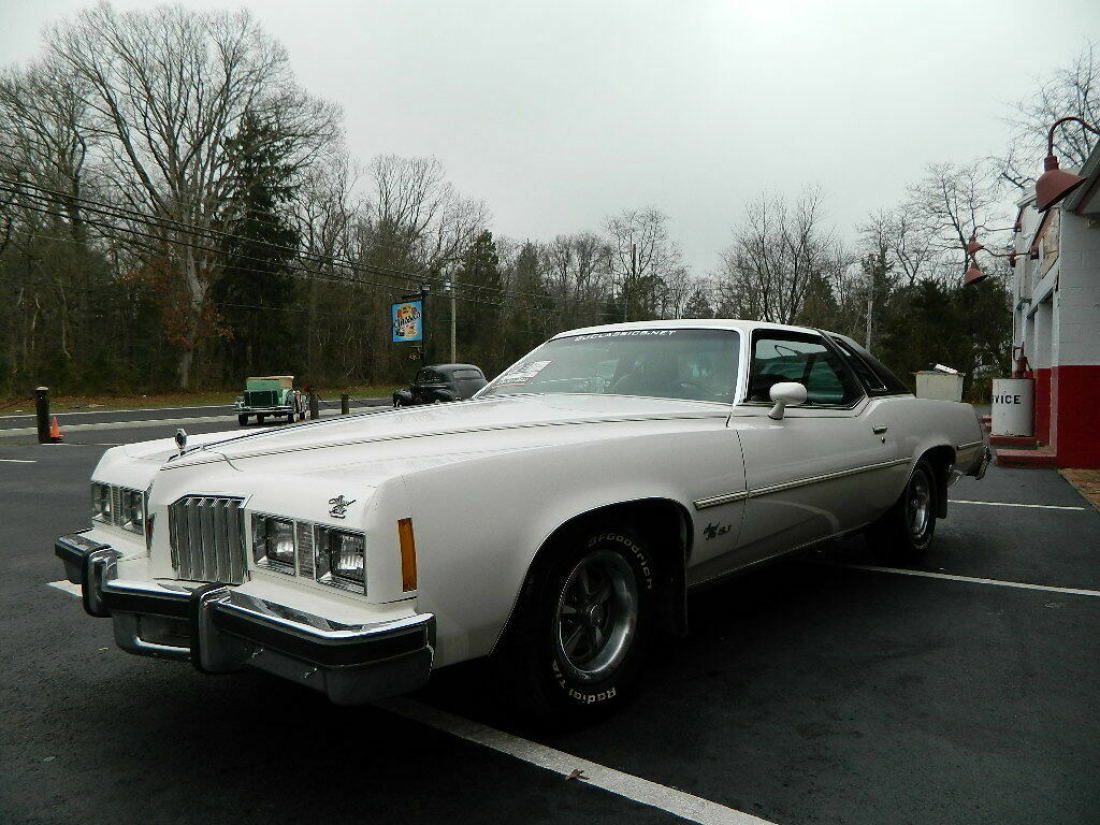 1977 Pontiac Grand Prix - photo 2