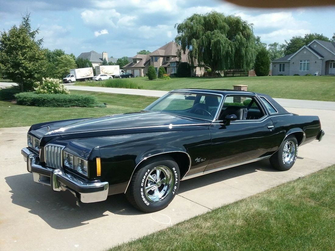 1977 PONTIAC GRAND PRIX SJ 400 WITH FACTORY TACH AND SUNROOF 1977 Pontiac Grand Prix SJ