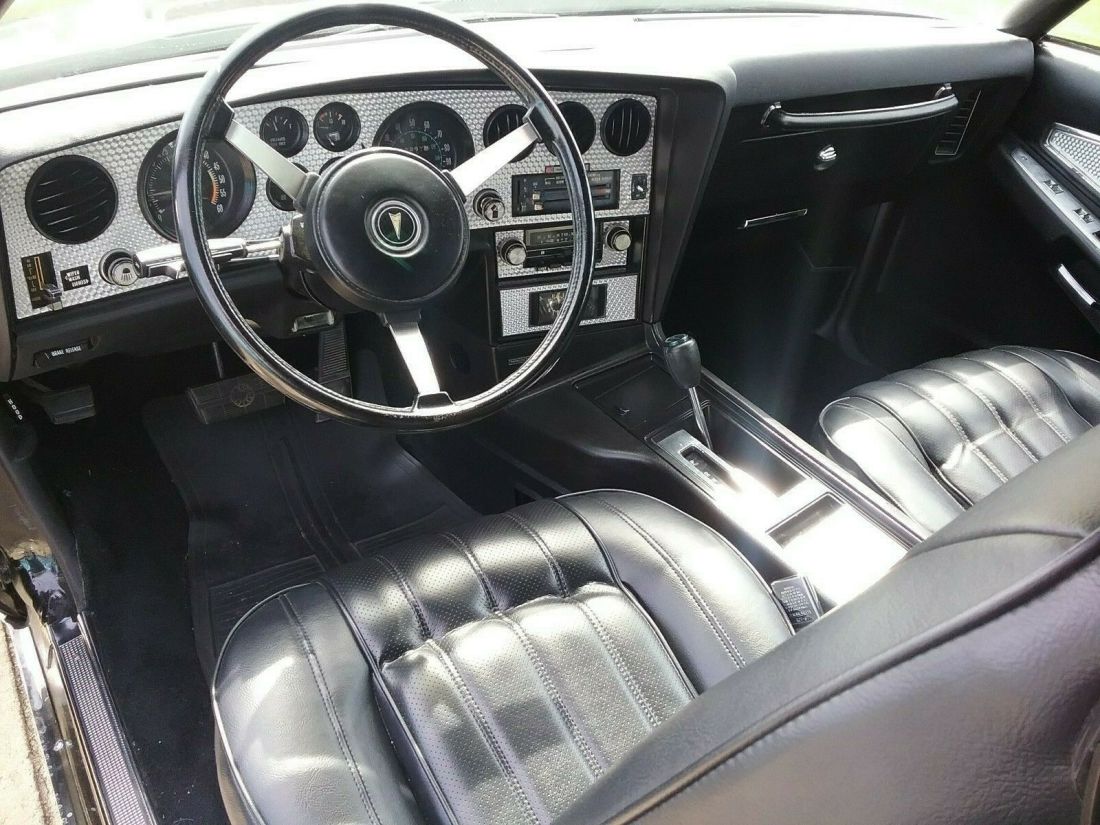 1977 Pontiac Grand Prix SJ - photo 11