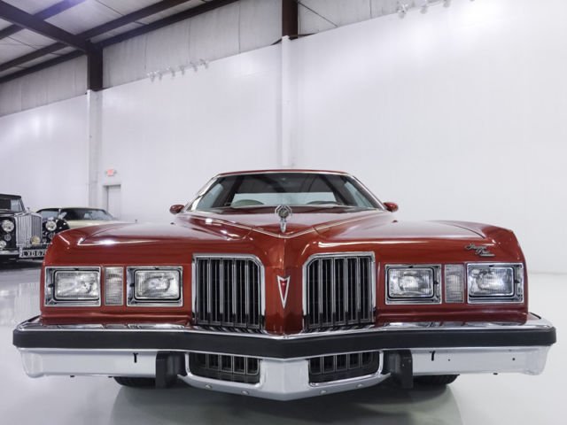 1977 Pontiac Grand Prix SJ Coupe - photo 2