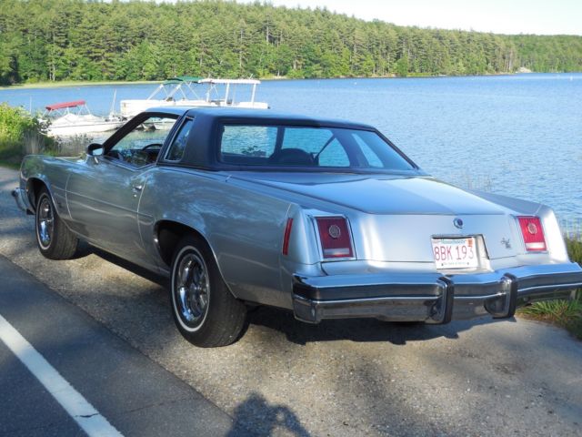 1977 Pontiac Grand Prix - photo 2