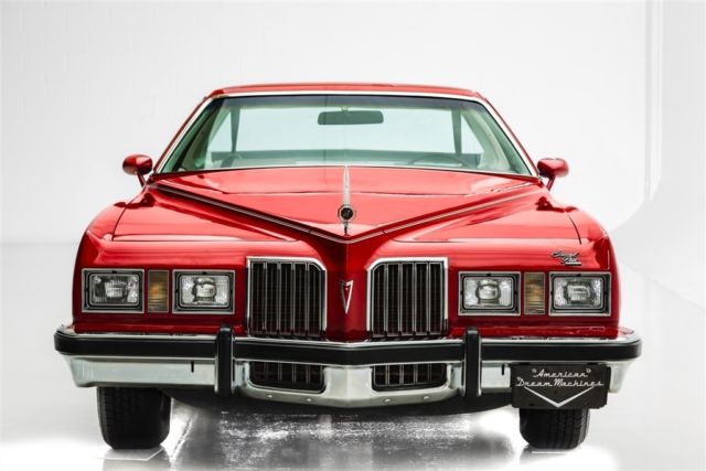 1977 Pontiac Grand Prix (TIME BUBBLE CAR)