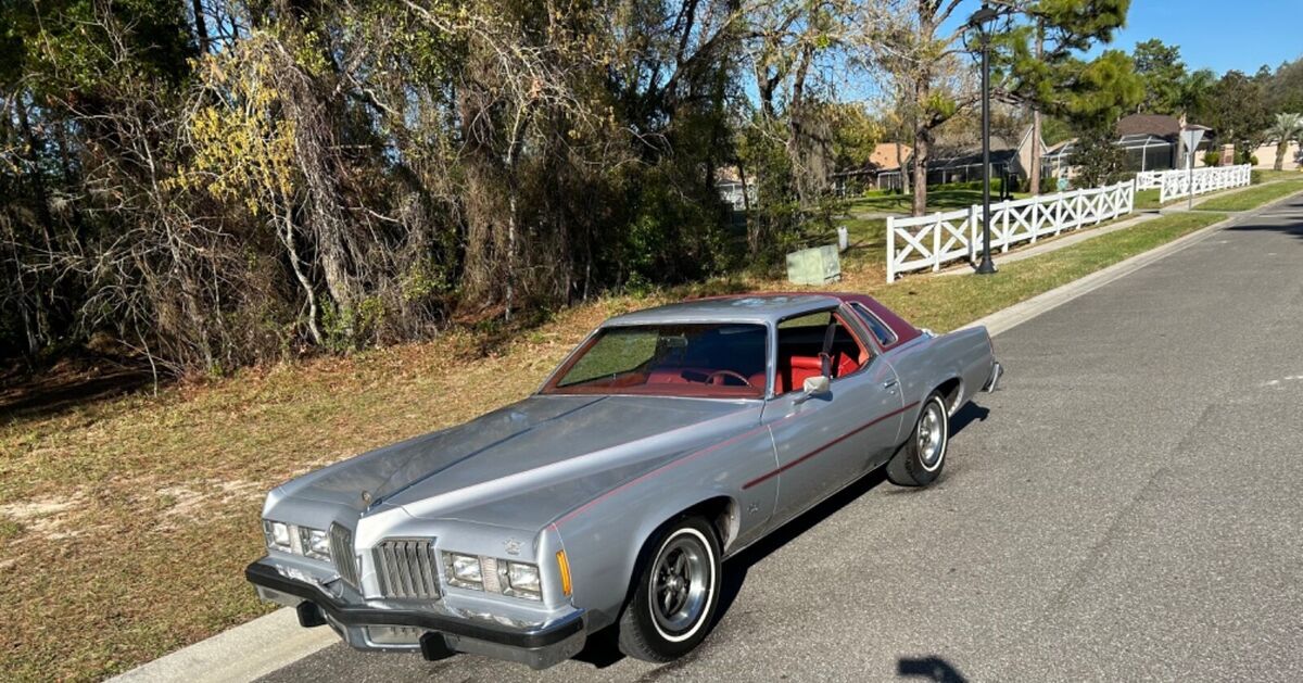 1977 Pontiac Grand Prix - photo 2