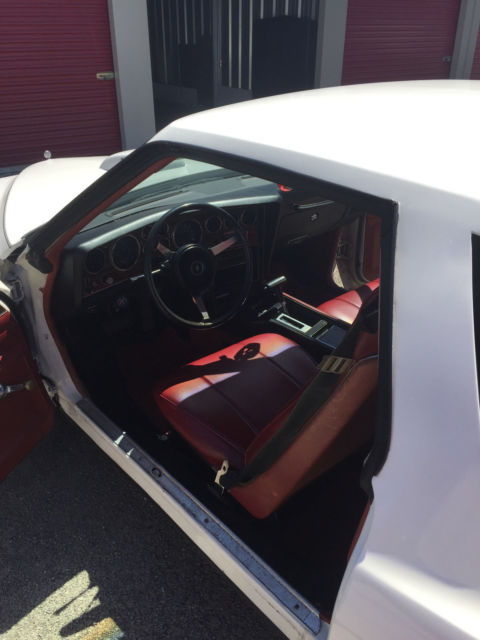 1977 Pontiac Le Mans Hardtop - photo 11