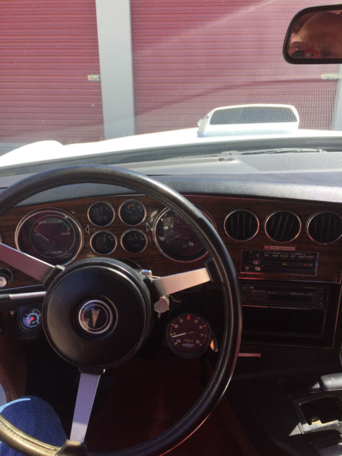 1977 Pontiac Le Mans Hardtop - photo 13