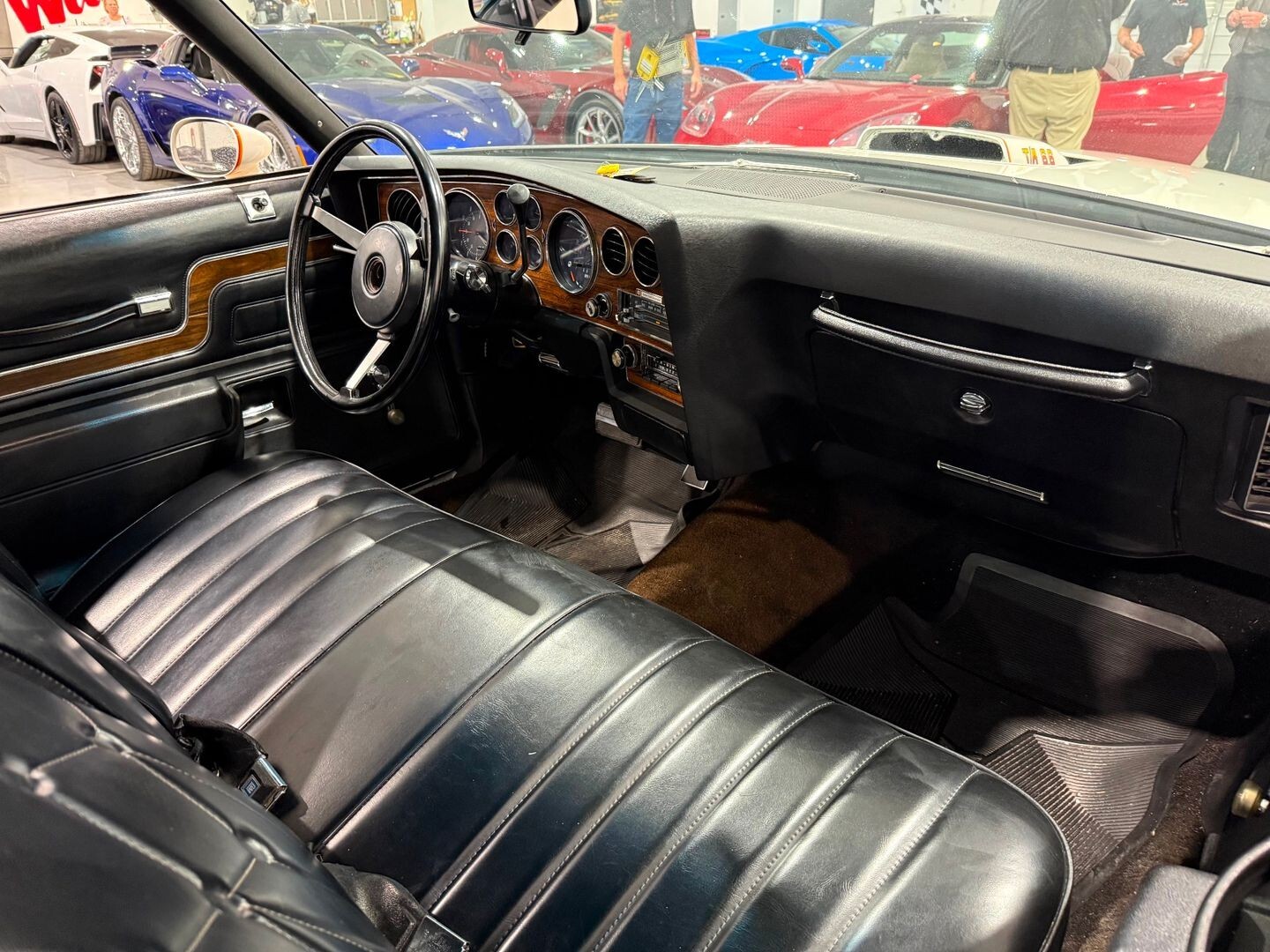1977 Pontiac Le Mans Can Am 400 c.i., A/C, 1/300, 100% Original, 69k! - photo 10