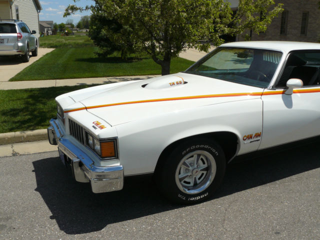 1977 Pontiac Le Mans - photo 8