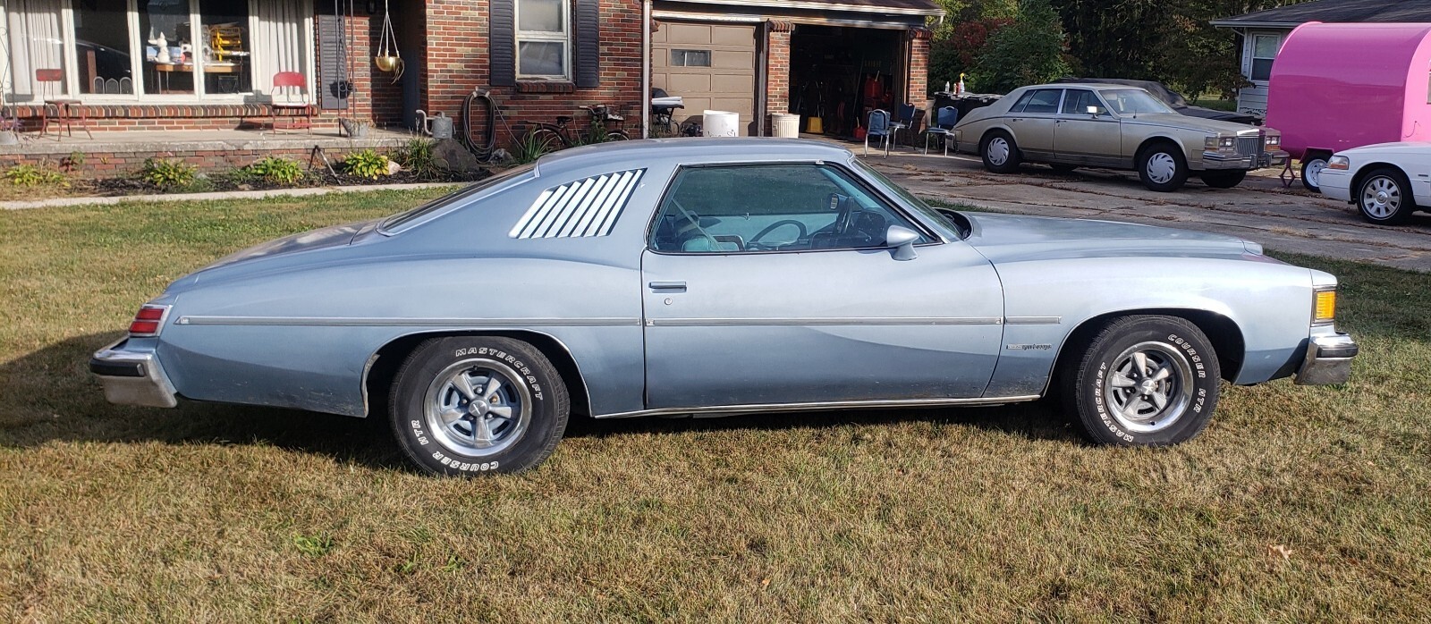 1977 Pontiac Le Mans Sport - photo 2
