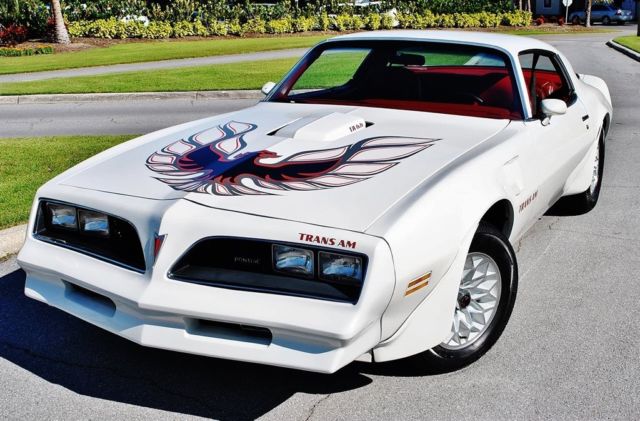 1977 Pontiac Trans AM 6.6L Restored Must See White on Red 1977 Pontiac Trans Am 6.6L Restored Must See White on Red