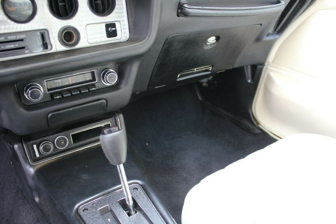 1977 Pontiac Trans Am - photo 13