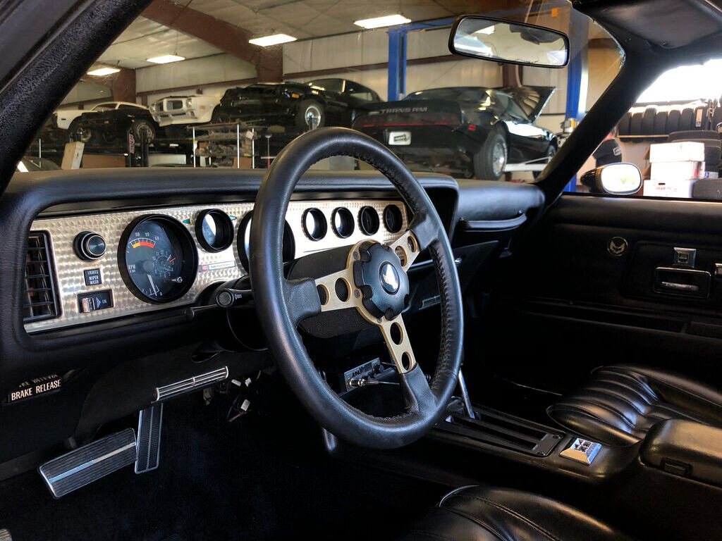 1977 Pontiac Trans Am SE, Y82, Hurst T-tops, W72 400 V8, Auto, No Rust - photo 12