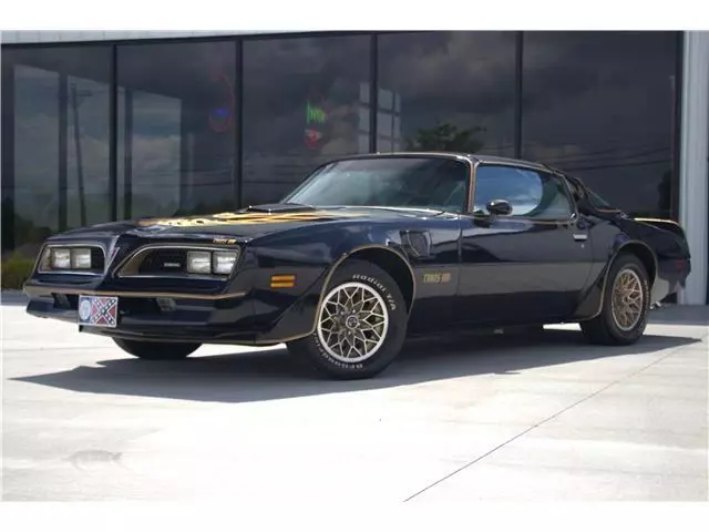 1977 Pontiac Trans Am Y82 Special Edition 1977 Pontiac Y82 Special Edition