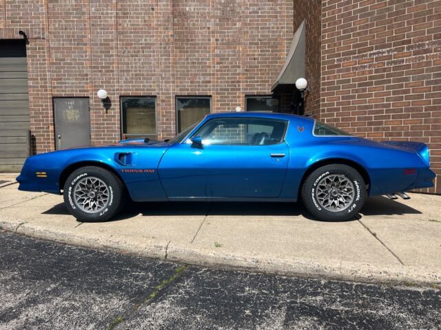 1977 Pontiac Trans Am - Z Code 400 - photo 3