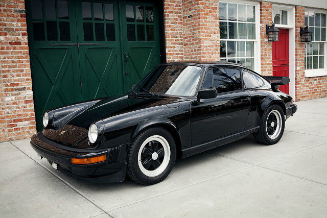 1977 Porsche 911 162317 Miles Black Two-Door Coupe 2.7L BOSCH FI 5-Speed Manua 1977 Porsche 911