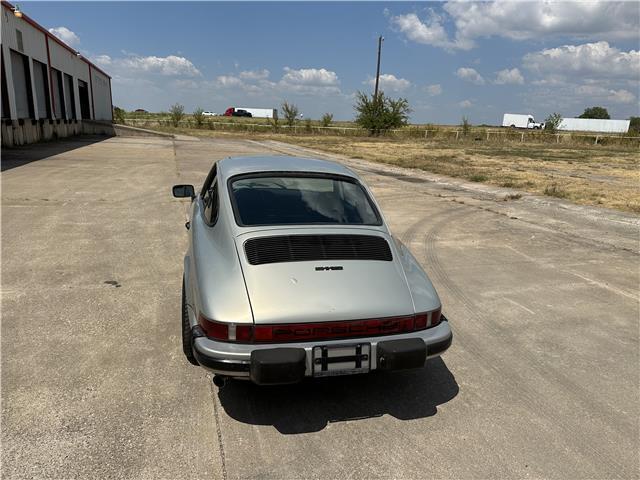 1977 Porsche 911 - photo 4