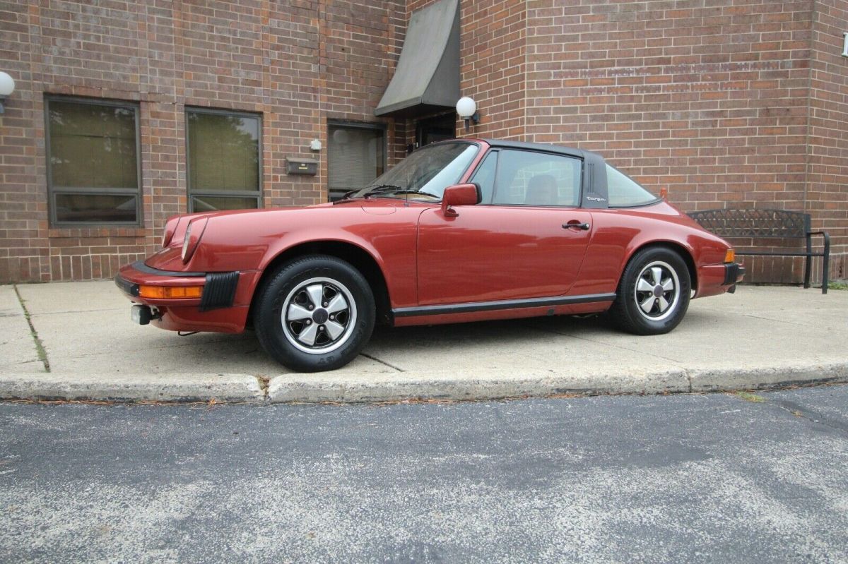1977 Porsche 911 - 911s Targa - A/C - photo 2