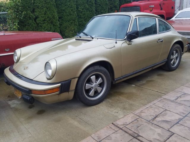 1977 Porsche 911S 1 family owned 1977 Porsche 911