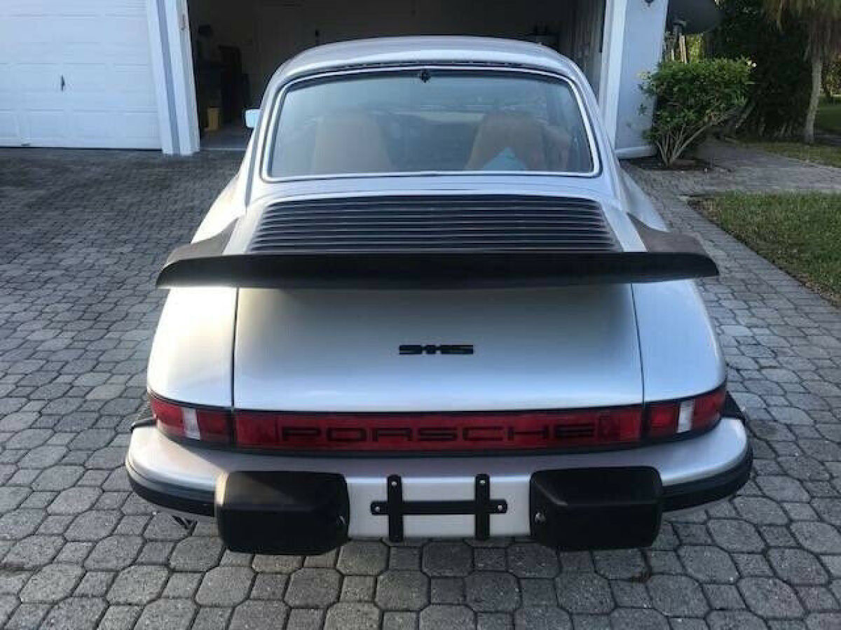 1977 Porsche 911 S - photo 8