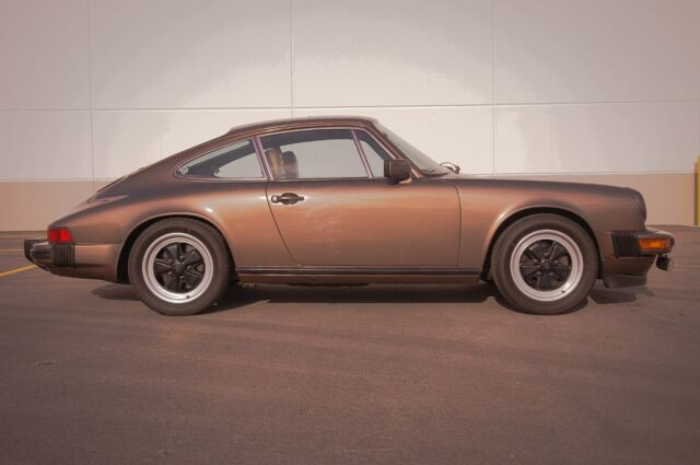 1977 Porsche 911 S - photo 10