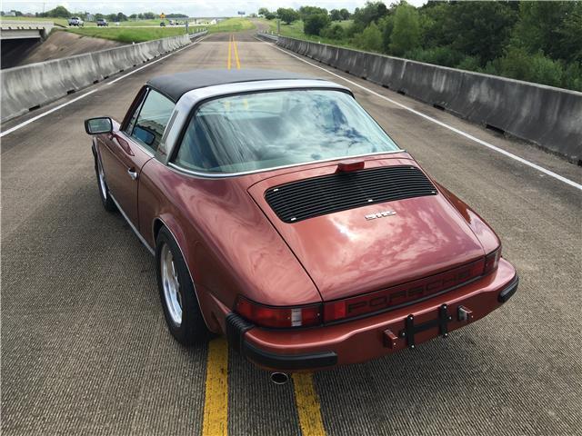 1977 Porsche 911 - photo 6