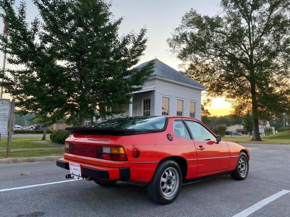1977 Porsche 924 OrangeRed - photo 2