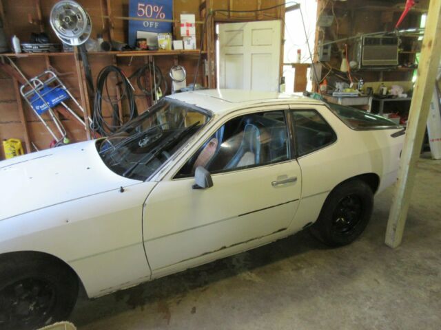 1977 Porsche 924 Martini Edition - photo 2