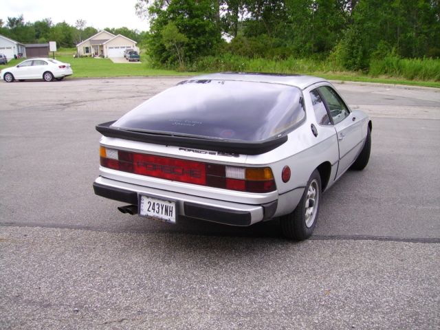 1977 Porsche 924 - photo 3