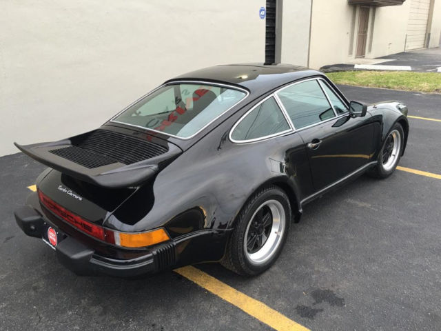 1977 Porsche 911 - photo 6