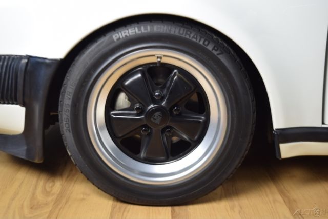 1977 Porsche 911 - photo 10
