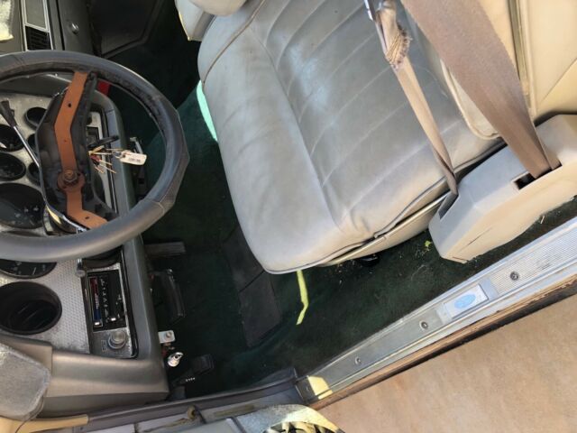 1977 Ford Ranchero Brougham - photo 4